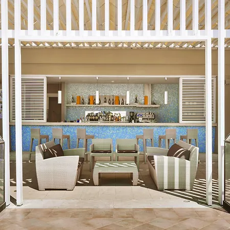 Otel Crowne Plaza St. Peter's By Ihg 4*