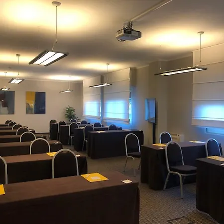 罗马圣彼得皇冠假日酒店 酒店 4*