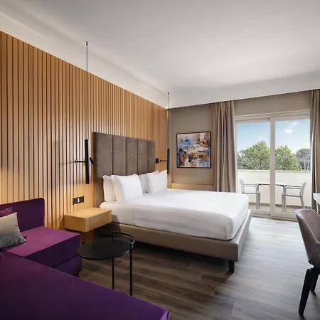 Crowne Plaza St. Peter's By Ihg 4*