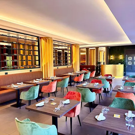 Отель Crowne Plaza St. Peter's By Ihg 4*