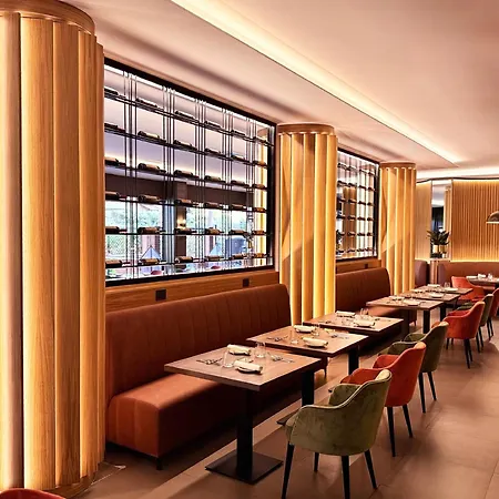 Crowne Plaza St. Peter's By Ihg Рим