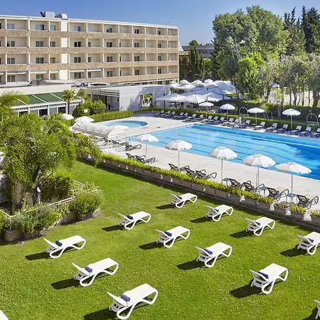 Hotel Crowne Plaza St. Peter's By Ihg 4*