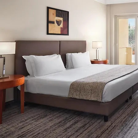 ホテル Crowne Plaza St. Peter's By Ihg 4*