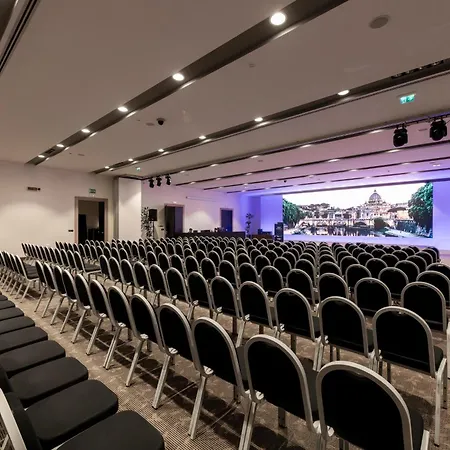 Hotel Crowne Plaza St. Peter's By Ihg