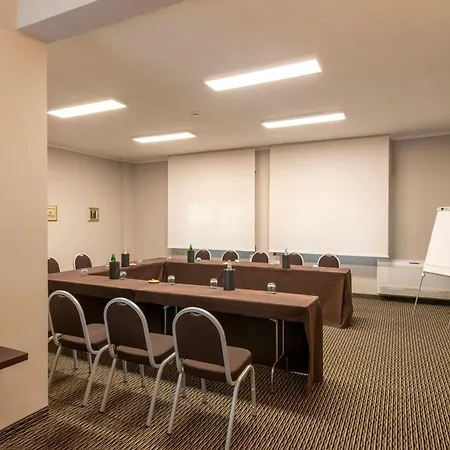 Hotel Crowne Plaza St. Peter's By Ihg