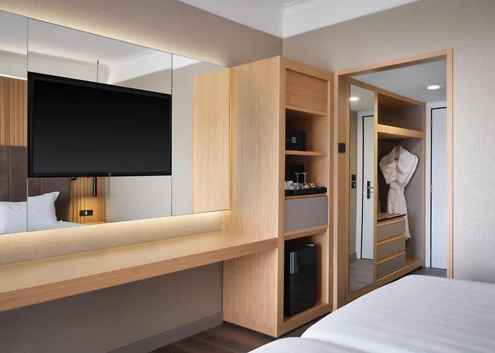 Hotel Crowne Plaza St. Peter's By Ihg