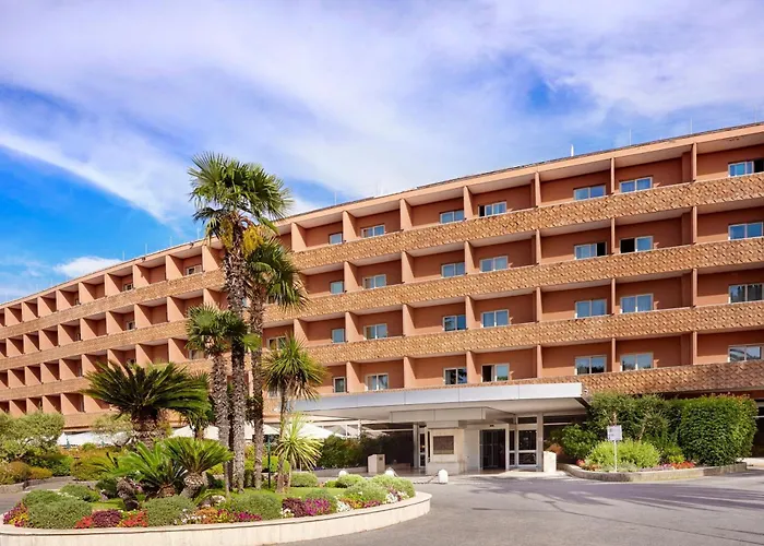 Hotel Crowne Plaza St. Peter's By Ihg