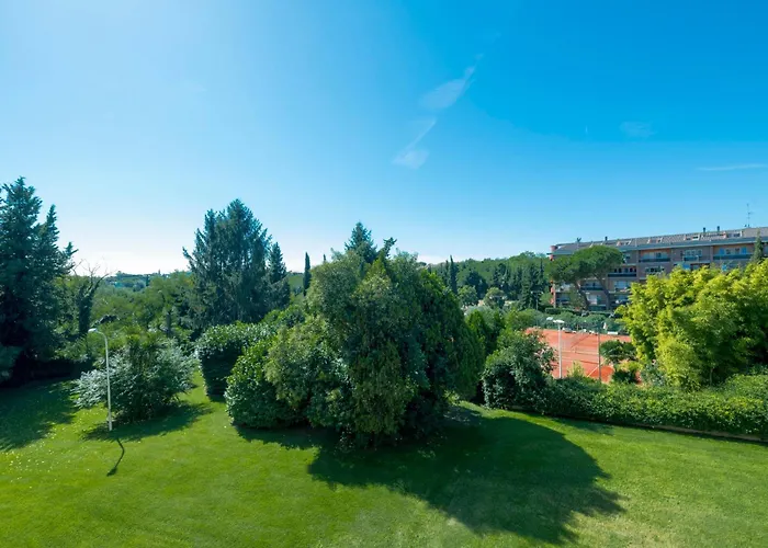 Hotel Crowne Plaza St. Peter's By Ihg 4*