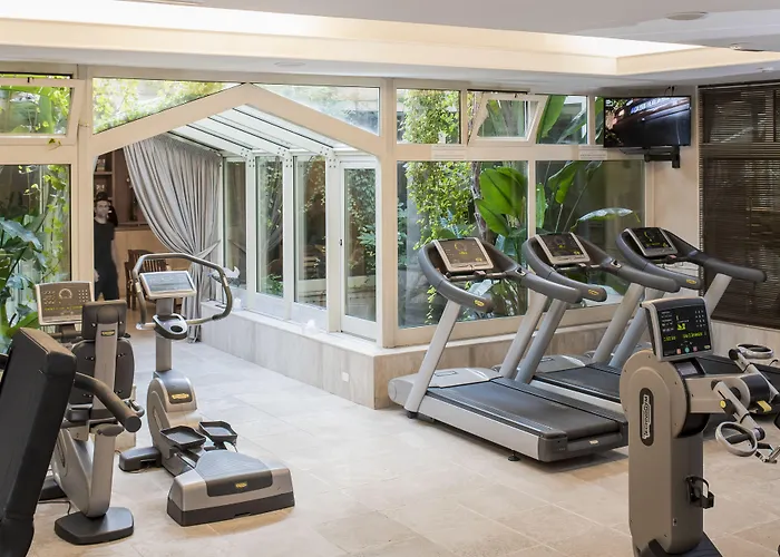 Hotel Crowne Plaza St. Peter's By Ihg 4*